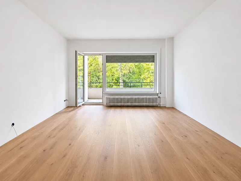 Erstbezug nach Kernsanierung - helle 4 Zimmer Wohnung mit Balkon und EBK — photo 1